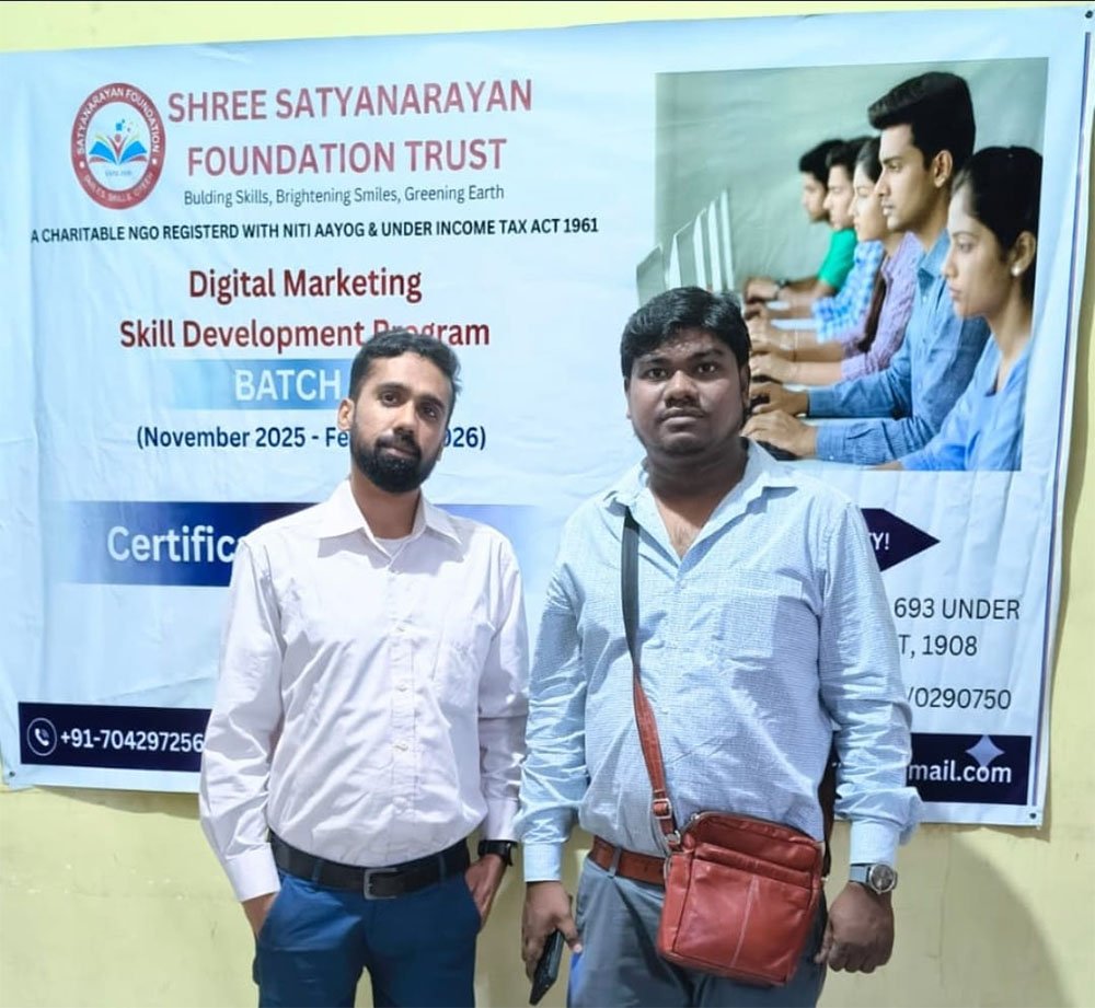 Abhinav Anand with James Nayan Toppo at Mary Vandana Computer institute